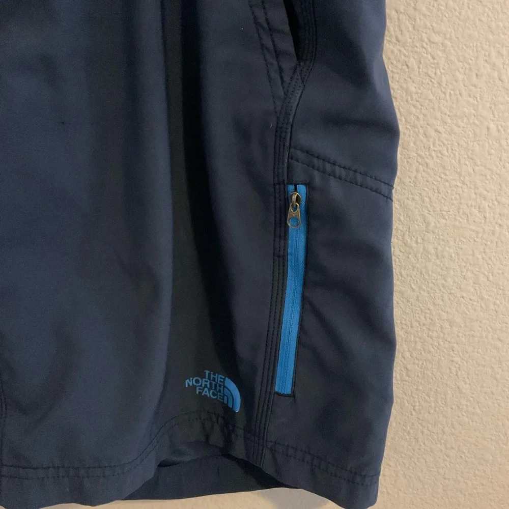 The North Face Athletic Shorts / Swim Trunks - Picture 3 of 7